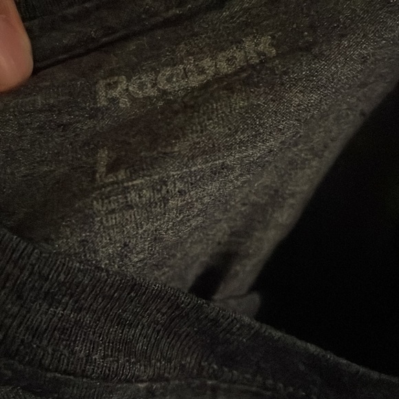 Mens reebok t-shirt - Picture 3 of 3